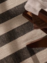 Běhoun Handloom 106334 Playa White Black