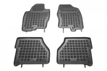 Gumové koberce Nissan Navara 2005-2010 (4 dveře) - 28 mm okraj