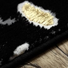 Kusový koberec Allure 1967 black/gold