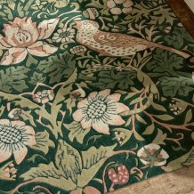 Luxusní květinový koberec Morris & Co Strawberry Thief forest 027707  Brink & Campman