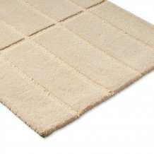 Moderní kusový běhoun Marimeko Tiiliskivi bílý 132901 Brink & Campman