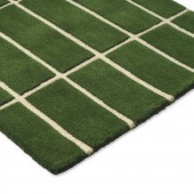 Moderní kusový běhoun Marimeko Tiiliskivi zelený 132907 Brink & Campman