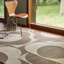 Moderní kusový koberec Orla Kiely Prism Flower mushroom-ecru 158009 Brink & Campman