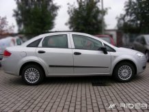 Ochranné boční lišty Fiat Linea 2007- (sedan)