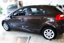 Ochranné boční lišty Kia Rio 2012-2017 (sedan)