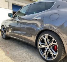 Ochranné boční lišty Maserati Levante 2016-2024