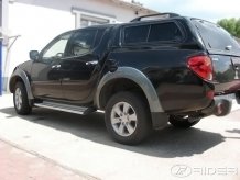 Ochranné boční lišty Mitsubishi L200 2006-2011 (van, minivan)