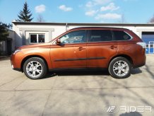 Ochranné boční lišty Mitsubishi Outlander 2013-2022
