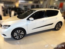 Ochranné boční lišty Nissan Pulsar 2014-2018 (hatchback)