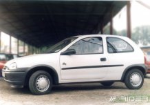 Ochranné boční lišty Opel Corsa 1993-2000 (hatchback, 3 dveře)