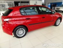 Ochranné boční lišty Peugeot 308 2013-2021 (hatchback)