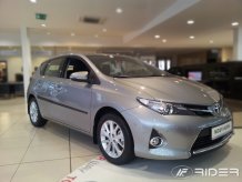 Ochranné boční lišty Toyota Auris 2012-2019 (combi, 5 dveří)