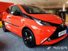 Ochranné boční lišty Toyota Aygo 2014-2021 (hatchback)