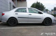 Ochranné boční lišty Toyota Corolla 2004-2009 (sedan)