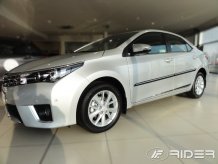 Ochranné boční lišty Toyota Corolla 2013-2018 (sedan)