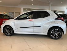 Ochranné boční lišty Toyota Yaris 2020-