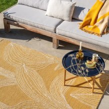 Outdoorový koberec Marimekko Kukat Puhkeavat straw 434106 Brink & Campman