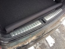 Textilní koberce do kufru auta s nášlapem Mercedes GLE -class W167 5 místná verze 2019 -> Royalfit (30008-kufr)