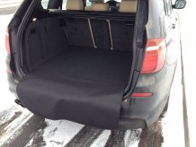 Textilní koberce do kufru auta s nášlapem Suzuki SX-4 S-Cross 2013 - Perfectfit (4537 kufr)